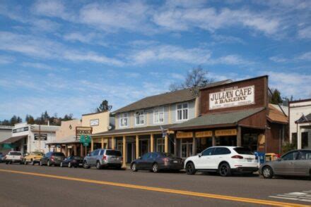 small towns near san diego.